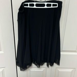 Clara S black skirt L. Excellent preowned condition, no flaws.